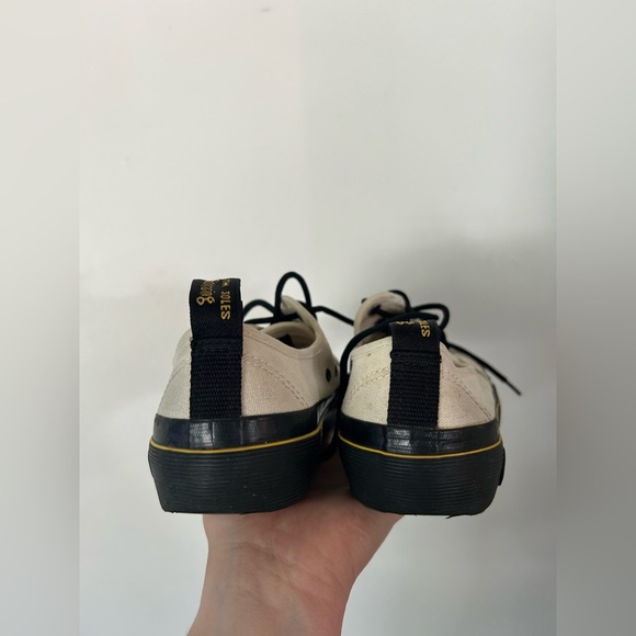 Dr Martens White Low Top Lace Ups White Womens Size 6 - Picture 4 of 8